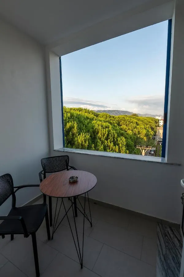 ****  Hotel Arnil Velipojë Albanien